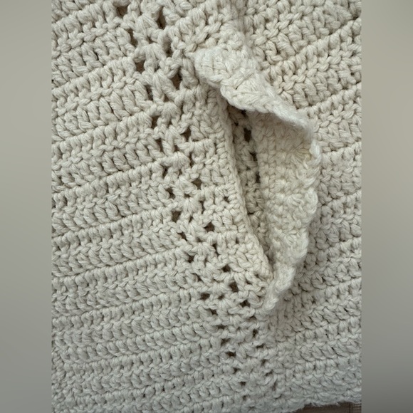 Vintage Handcrafted Knit Cape w/Vintage Sweater clip - Picture 3 of 7